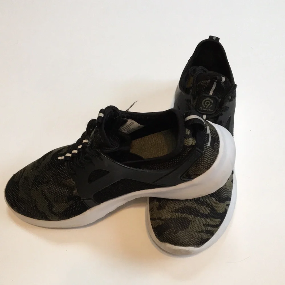 C9 by Champion Poise 2 Green Camo Sneakers (6) GUC